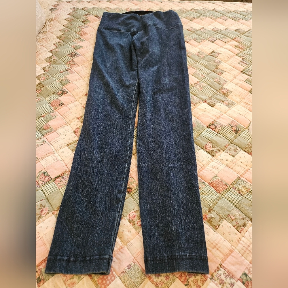 Lysse Dark Blue Pull Up Leggings- Size M - Picture 2 of 9